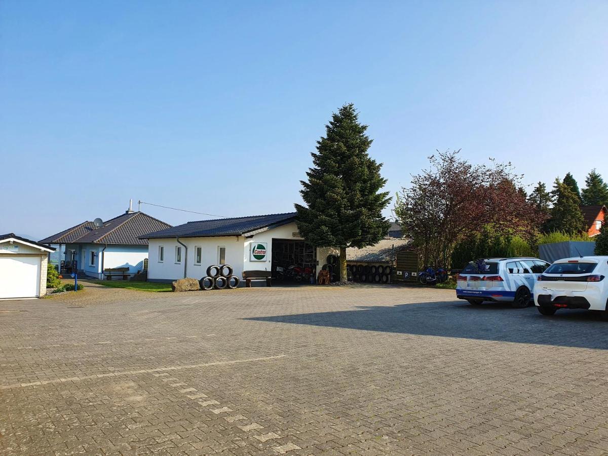 Hotel & Restaurant Huellen Barweiler Экстерьер фото